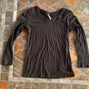 Light weight long sleeve t-shirt